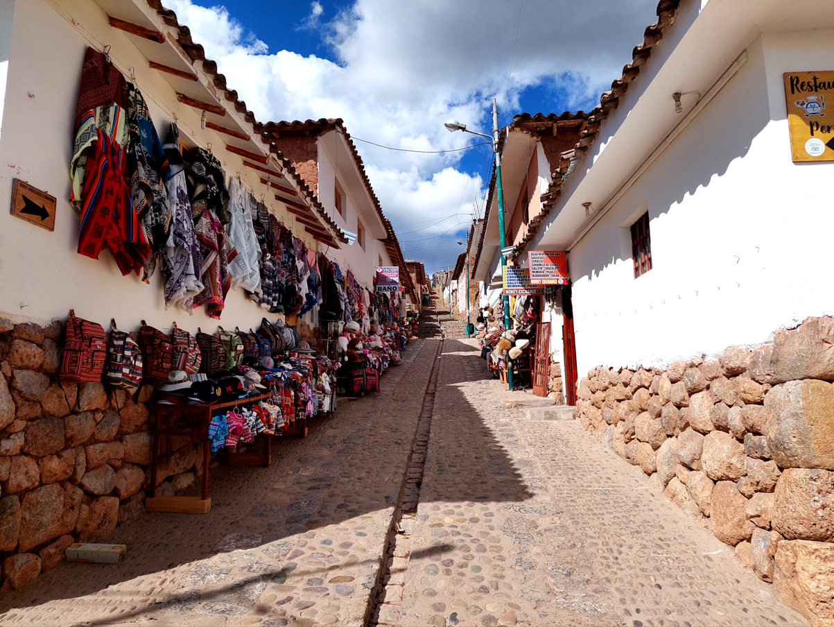 Handicrafts in Chinchero