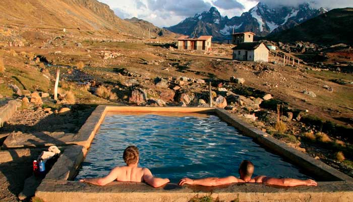 Hot springs on the way to the 7 lagoons