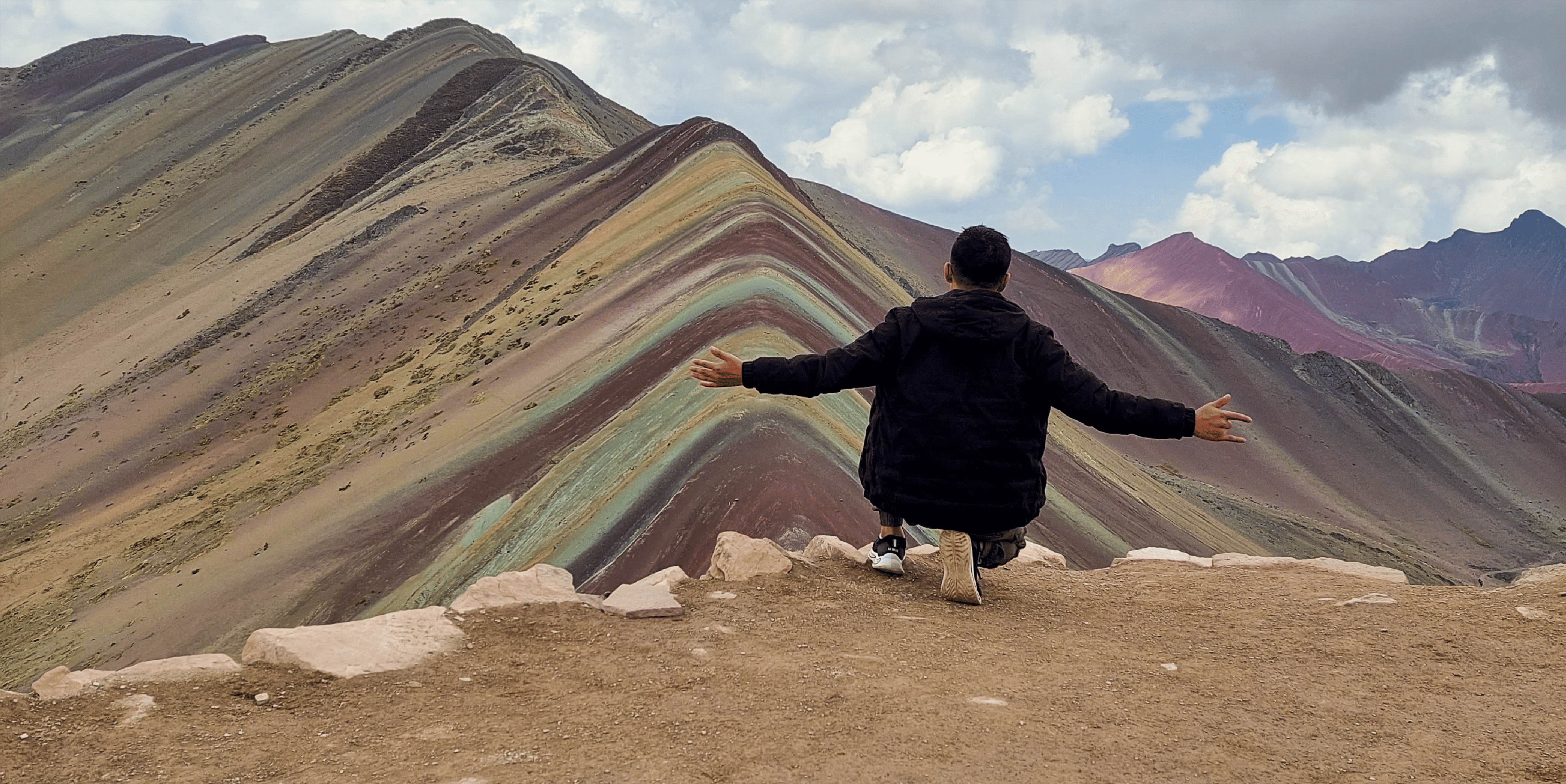 Vinicunca Rainbow Mountain and Red Valley Tour